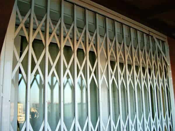 Vendita grate di sicurezza Solaro