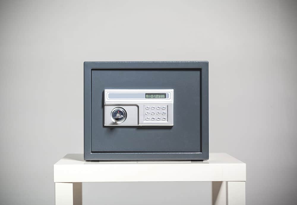 CASSAFORTE CISA BATTERIA SCARICARE